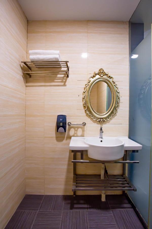 Beez Hotel קואלה לומפור מראה חיצוני תמונה